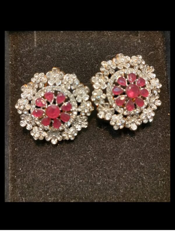 Crimson Daisy earrings
