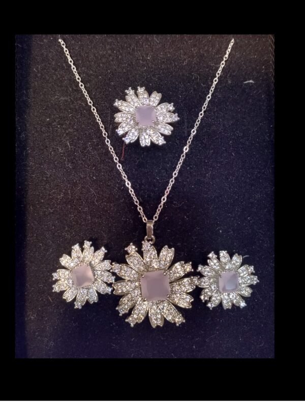 Lunar Blossom Set